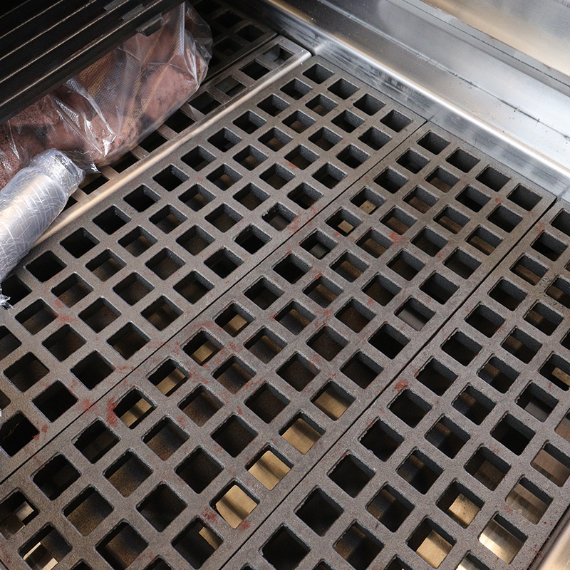 شواية لافا روك تعمل بالغاز الطبيعي/غاز البترول المسال مع شعلات وآلة مطبخ داخلية خارجية