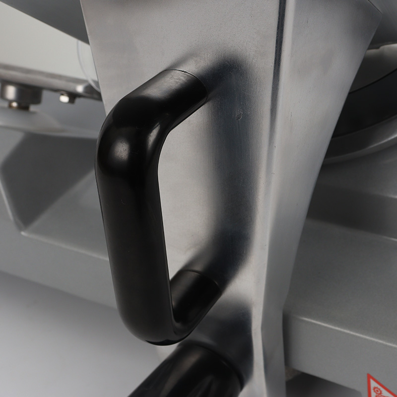 آلة تقطيع اللحوم للمطاعم التجارية من سبائك الألومنيوم المصبوبة والجسم مطلية بالفولاذ المقاوم للصدأ